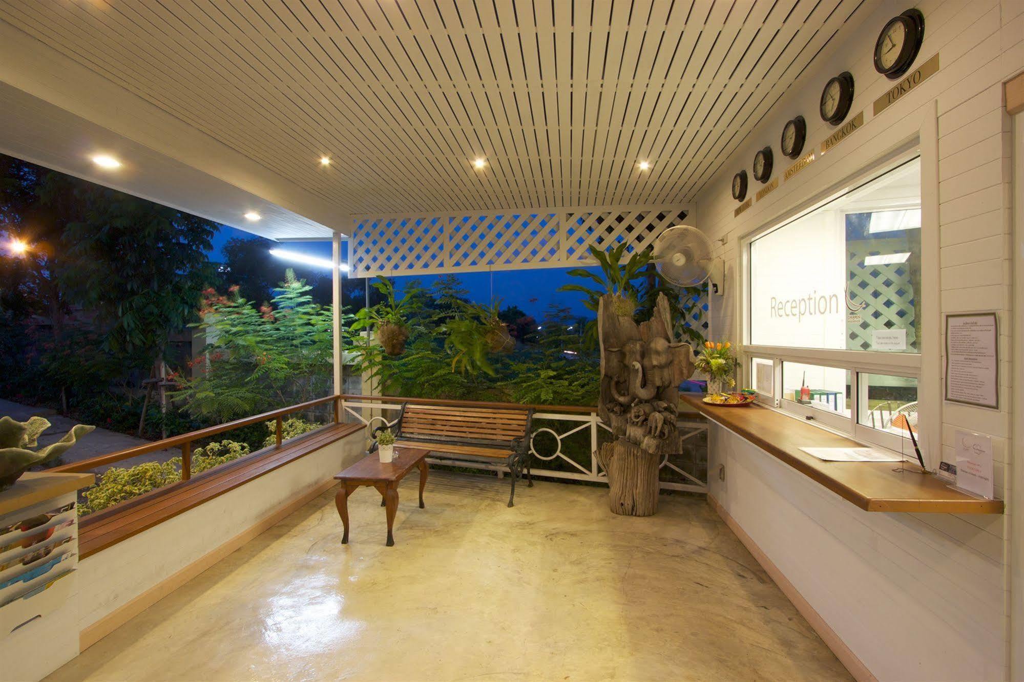 Charn Residence Bangsaen Exteriér fotografie